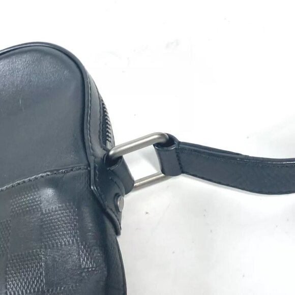 LOUIS VUITTON N23355 Damier Infini Pochette District Bag Crossbody Shoulder Bag - Picture 5 of 16